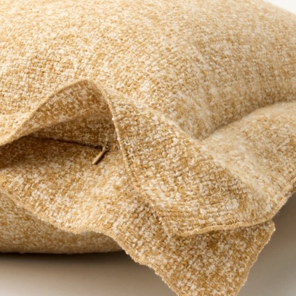 NWT!Oversized Heather Square Throw Pillow Dark Tan/Cream Threshold Studio McGee - Picture 4 of 7